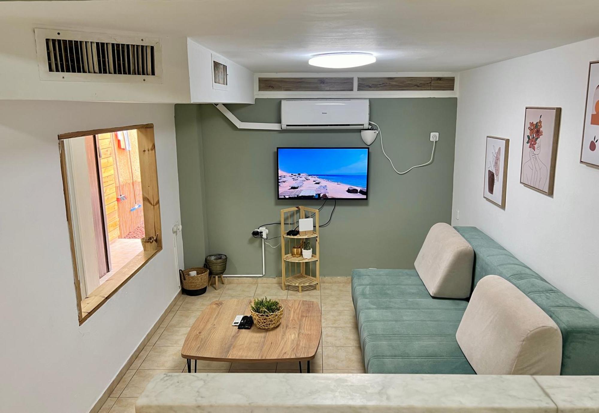 Melambai Apartment Eilat Exterior photo